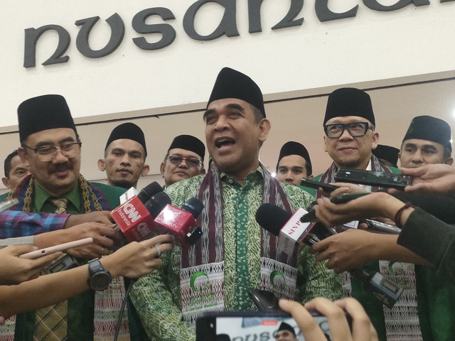 Ketua MPR RI Ahmad Muzani di Kompleks Parlemen, Senayan, Jakarta (25/4/2025)  Foto: Haya Syahira/kumparan