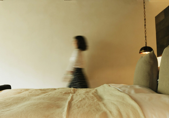 Tempat penginapan di Pandeglang yang murah, foto hanya ilustrasi, bukan tempat sebenarnya: Unsplash/Cardia Gong