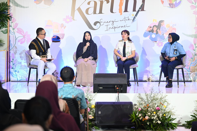 Tiga perempuan tangguh yang menjadi narasumber Talkshow "Cahaya Kartini" yang digelar Pertamina di Grha Pertamina, Jakarta, Rabu (23/4). Foto: dok. Pertamina