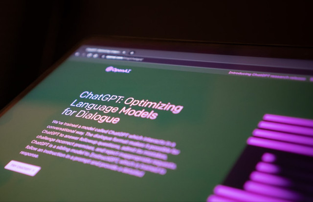 Ilustrasi Prompt ChatGPT untuk Membuat Video   Sumber Unsplash/Jonathan Kemper