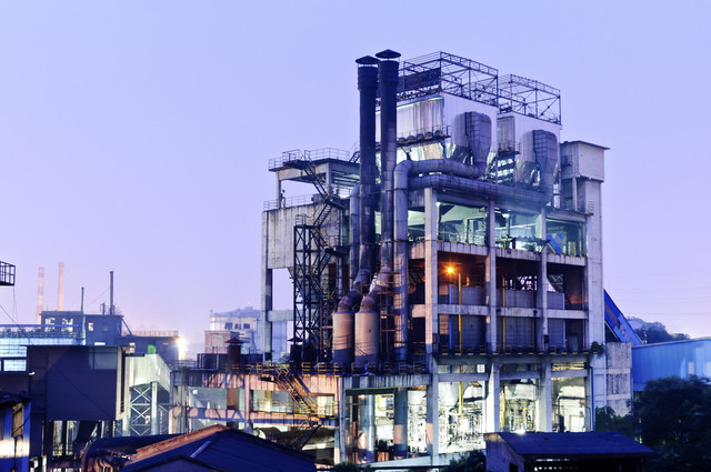 Ilustrasi pabrik di China. Foto: ABCDstock/Shutterstock