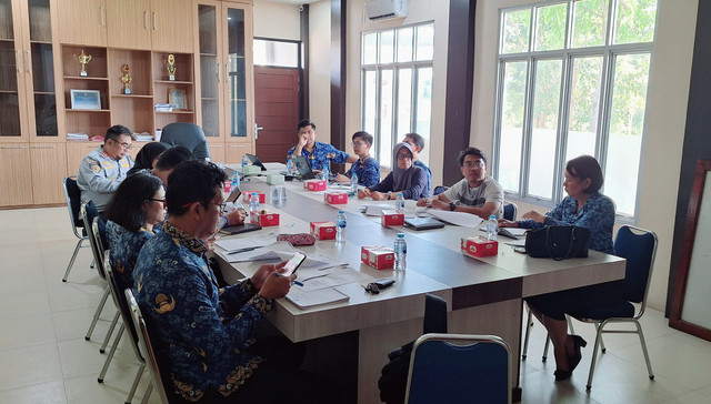 Rapat linta sktor untuk membahas PKKPR di Dinas PUPR Sekadau. Foto: Dok. Kantah Sekadau