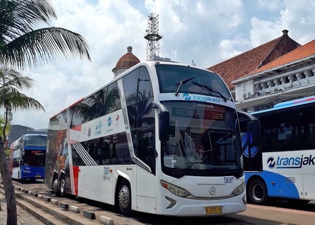 Cara naik Royaltrans Summarecon Bekasi. Foto hanyalah ilustrasi bukan tempat sebenarnya. Sumber: Unsplash/Fitri Ariningrum