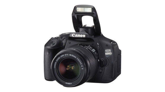 Ilustrasi kamera digital terbaik di bawah 2 juta, Canon 600D. Foto: Canon
