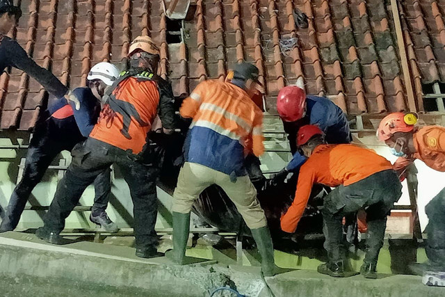 Tanah longsor di Pesantren Modern Gontor Kampus 5 Darul Qiyam di Magelang, Jawa Tengah. Foto: Kemensos RI