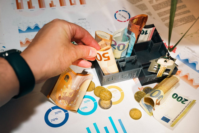 Salah satu pilar Bank Indonesia diluar tugas utama Bank Indonesia yaitu. Foto hanya ilustrasi, bukan yang sebenarnya. Sumber: Pexels/World Sikh Organization of Canada 