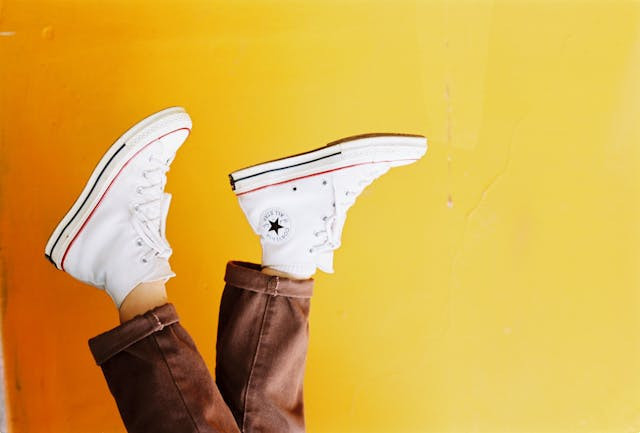 Ilustrasi untuk Rekomendasi Sepatu Santai Pria. Sumber: Pexels/Timegrocery