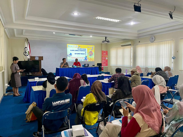 Diskusi mengenai credit union bersama AJI Bandar Lampung dan Kopdit Mekar Sai. | Foto: AJI Bandar Lampung