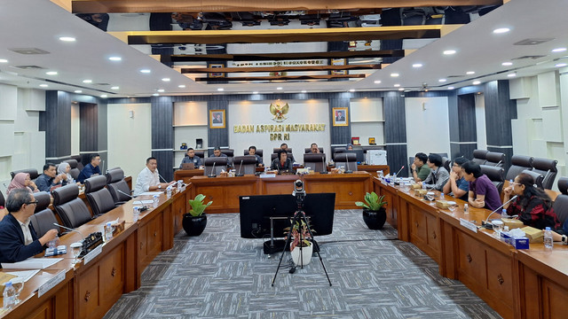 Audiensi konsumen Meikarta dengan BAM DPR RI di Kompleks Parlemen Senayan, Jakarta Pusat pada Rabu (30/4). Foto: Argya Maheswara/kumparan