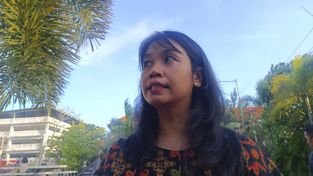 Ketua Unit Komunikasi Publik Universitas Udayana (Unud), Ni Nyoman Dewi Pascarani di Kampus Unud, Jalan Sudirman, Kota Denpasar, Bali, Rabu (30/4/2025). Foto: Denita BR Matondang/kumparan