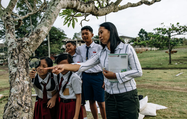 Ilustrasi Siapa Nama Asli Ki Hajar Dewantara? Sumber: Pexels/Roman Oodintsov