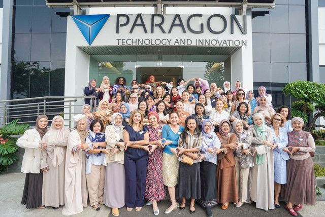 Paragon Ajak 27 Istri Dubes Negara Sahabat Mengenal Industri Kecantikan RI. Foto: Paragon Corp
