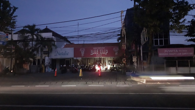 Suasana di Kota Denpasar saat blackout. Dok: Denita/kumparan