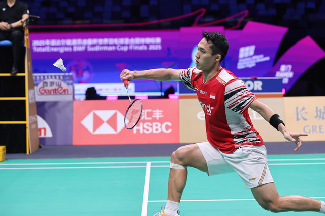 Jonatan Christie saat bertanding di Piala Sudirman 2025 yang digelar di Fenghuang Gymnasium, Xiamen, China. Foto: Dok. PBSI