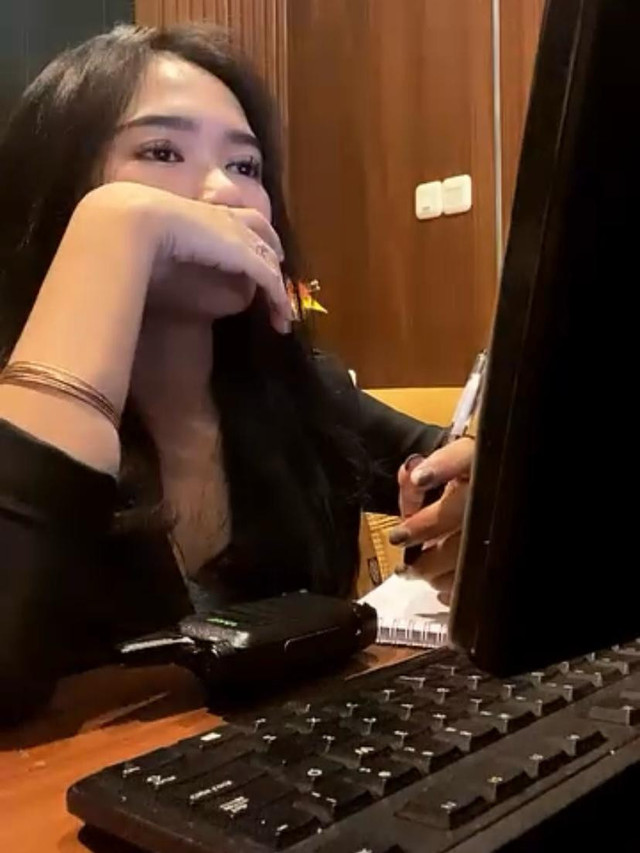 "Teknologi adalah pisau bermata dua, kita bisa tenggelam dalam distraksi atau menggunakannya sebagai alat untuk tumbuh. Pilihannya ada di tangan kita." (Sumber foto: milik pribadi).