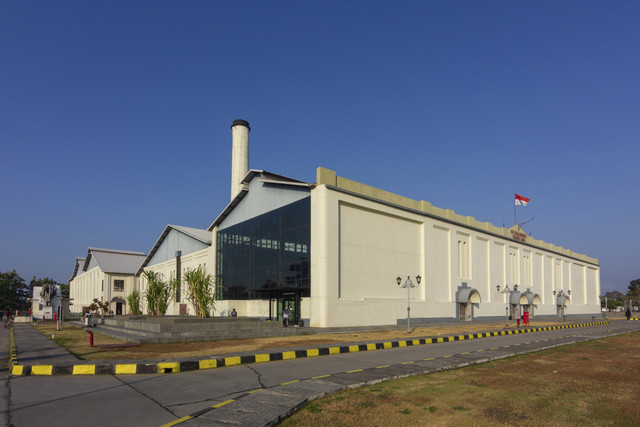 Ilustrasi Pabrik. Foto: Shutterstock