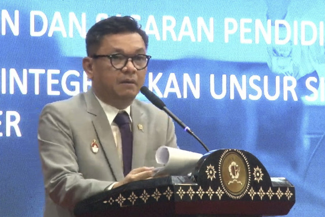 Gubernur Lemhannas Ace Hasan Syadzily menyampaikan paparan saat Upacara Pembukaan P3N 25 Lemhannas RI. Foto: YouTube/ Lemhannas RI