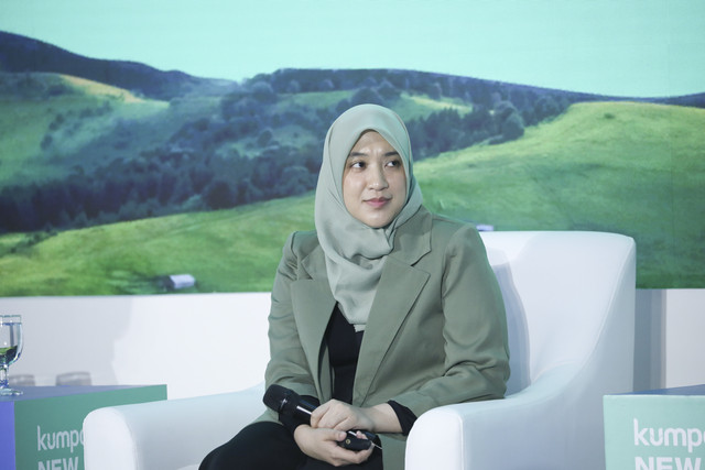 Perekayasa Ahli Muda Pusat Riset Konversi dan Konservasi Energi BRIN Hafsah Halidah menjadi pembicara pada kumparan New Energy Vehicle Summit 2025 di MGP Space, SCBD Park, Jakarta, Selasa (6/5/2025). Foto: Syawal Darisman/kumparan