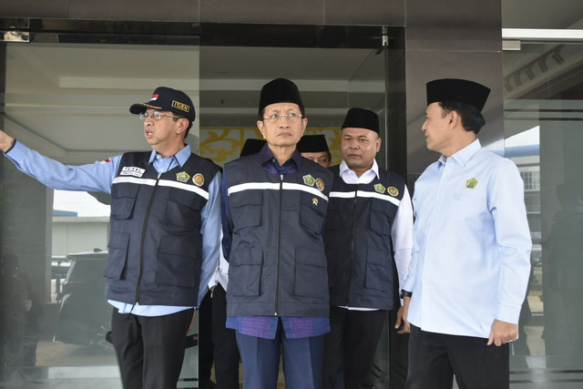 Menag Nasaruddin Umar di Asrama Haji Cipondoh. Foto: Dok. Media Center Haji