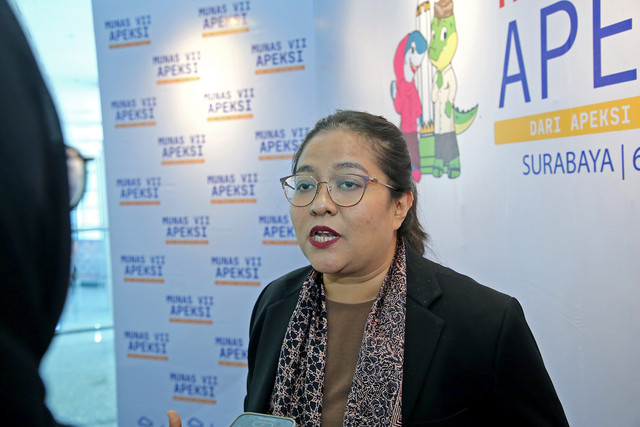 Staf Khusus Menteri Komunikasi dan Digital (Menkomdigi) Bidang Hubungan Antar Lembaga dan Program Strategis, Aida Razalina. Foto: Diskominfo Surabaya 
