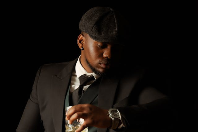 Ilustrasi untuk Jam Tangan Pria untuk Kulit Sawo Matang. Sumber: Pexels/Dylannhendricks