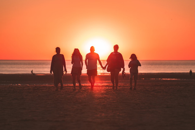 Ilustrasi Losmen Bu Broto Series Kapan Rilis, Foto: Unsplash/Kevin Delvecchio