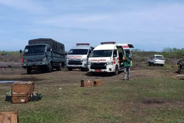 Kondisi lokasi ledakan saat pemusnahan amunisi expired di Desa Sagara, Kecamatan Cibalong, Kabupaten Garut, Senin (12/5/2025). Foto: Dok. Istimewa