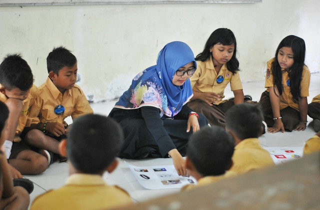 Ilustrasi Contoh Modul Ajar Kurikulum Merdeka  Sumber Unsplash/Husniati Salma