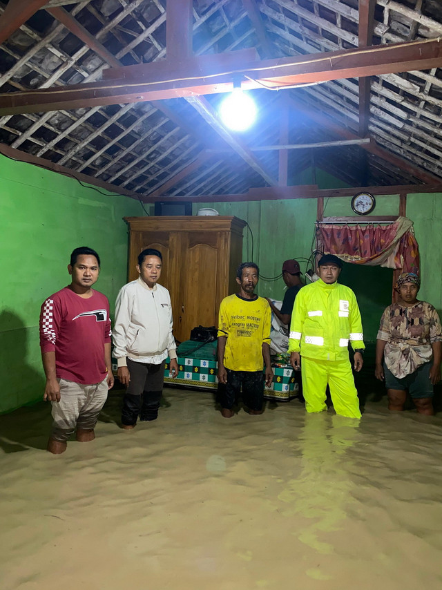 Banjir di Desa Setren, Kecamatan Ngasem, Kabupaten Bojonegoro, Jawa Timur. Selasa (13/05/2025) (Aset: Istimewa)