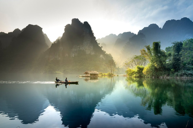 Telaga Jonge. Foto hanya ilustrasi, bukan tempat sebenarnya. Sumber: pexels.com/ Eberhard Grossgasteiger