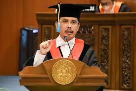 Prof Dr M Hadi Subhan SH MH CN, Guru Besar Fakultas Hukum Universitas Airlangga (Unair). Foto: Humas Unair