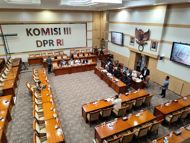 Suasana rapat dengar pendapat umum (RDPU) Komisi III dengan pakar siber di Kompleks Parlemen Senayan, Jakarta, Rabu (14/5/2025). Foto: Luthfi Humam/kumparan