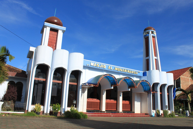 Ilustrasi Syarat Jamak Sholat, sumber gambar unsplash/Mufid Majnun