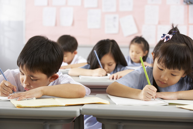 Ilustrasi Belajar di Sekolah. Foto: Shutterstock