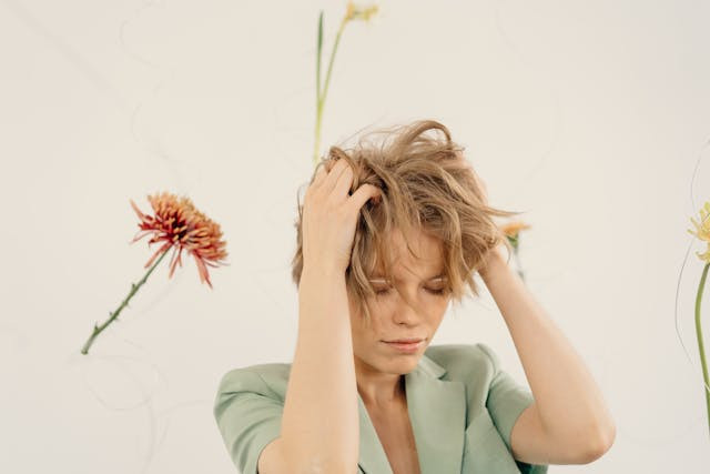 rekomendasi hair oil untuk rambut frizzy. Foto hanya ilustrasi. Sumber: Pexels