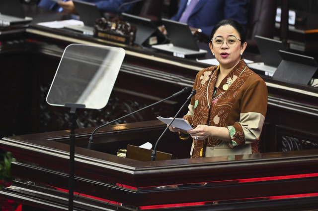 Ketua DPR Puan Maharani memberikan sambutan pada pembukaan Konferensi ke-19 Uni Parlemen Negara Anggota Organisasi Kerja Sama Islam atau Parliamentary Union of the OIC (PUIC) tahun 2025 di Kompleks Parlemen, Senayan, Jakarta, Rabu (14/5/2025). Foto: Rivan Awal Lingga/ANTARA FOTO