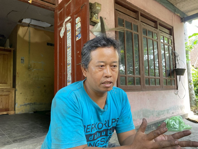 Hedi Ludiman, guru honorer di Sleman yang menjadi korban mafia tanah. Foto: Resti Damayanti/Pandangan Jogja