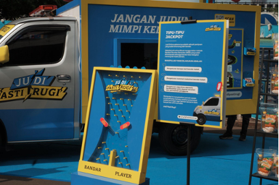 GoPay melakukan tur keliling 30 kota untuk mengajak masyarakat melawan judi online. Foto: Dok. Gopay