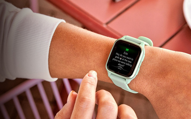 Ilustrasi smartwatch wanita. Foto: Garmin