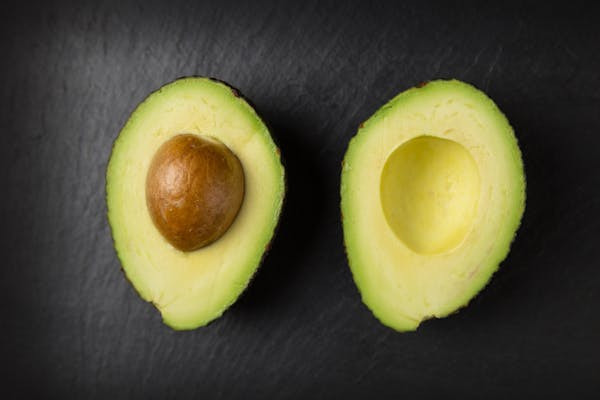 Ilustrasi Cara Merebus Biji Alpukat, Foto: Pexels/Foodie Factor