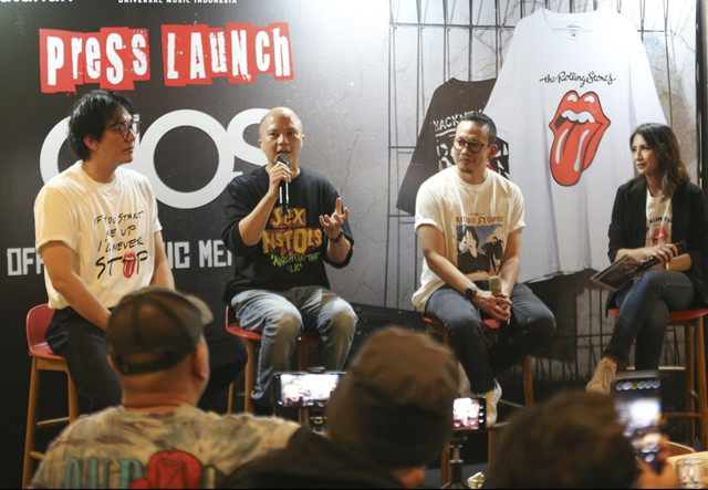 Merchandise resmi grup band legendaris The Rolling Stones kini tersedia di Indonesia. Foto: Dok. Universal Music Indonesia
