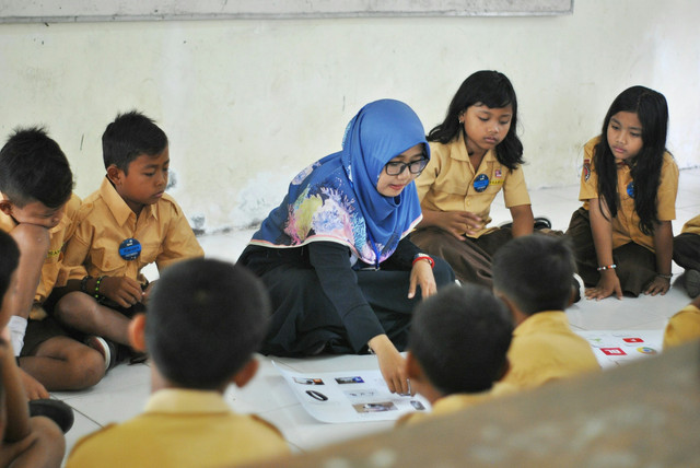 Setiap guru diwajibkan untuk mengisi formulir refleksi tindak lanjut observasi kelas di PMM. Foto: Unsplash