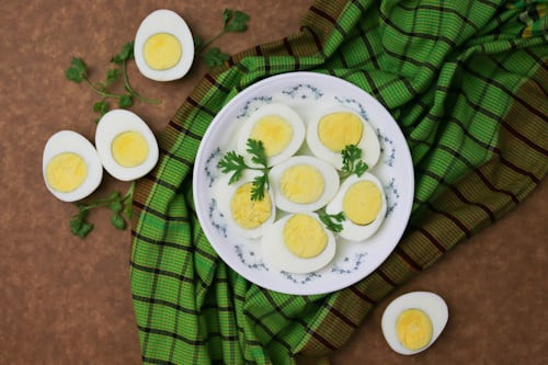 Ilustrasi Cara Merebus Telur Setengah Matang, Foto: Unsplash/Tamanna Rumee