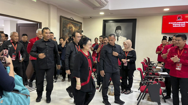 Ketua Umum PDIP Megawati Soekarnoputri di Sekolah Partai Lenteng Agung, Jumat (16/5/2025). Foto: Haya Syahira/kumparan