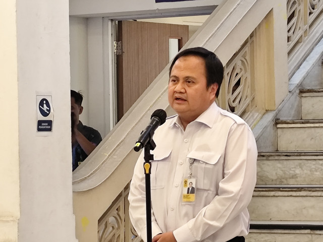 Guru Besar Fakultas Kedokteran (FK) Universitas Indonesia (UI) Prof. Dr. dr. Budi Wiweko di Fakultas Kedokteran UI, Jalan Salemba Raya No 6, Jakarta Pusat, Jumat (16/5). Foto: Alya Zahra/kumparan 