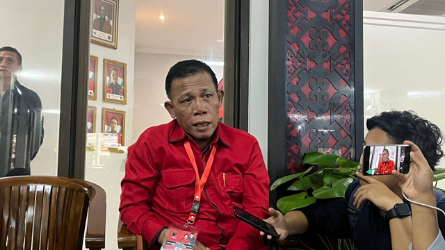 Bupati Tapanuli Tengah Masinton Pasaribu di Sekolah Partai PDI-Perjuangan, Lenteng Agung, Jakarta Selatan, Jumat (16/5). Foto: Haya Syahira/kumparan