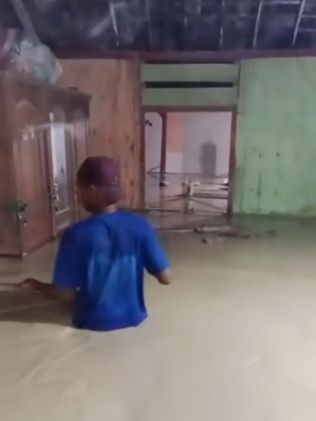 Banjir di Desa Setren, Kecamatan Ngasem, Kabupaten Bojonegoro, Jawa Timur. Sabtu (17/05/2025) (Aset: Istimewa)