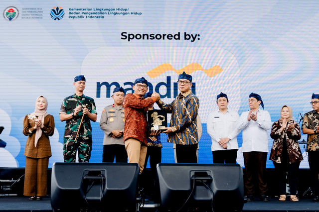 Peresmian Festival Bangun Desa-Bangun Indonesia yang diinisiasi oleh Kementerian Desa dan didukung Bank Mandiri di Serang, Banten, Jumat (16/5). Foto: Dok. Bank Mandiri