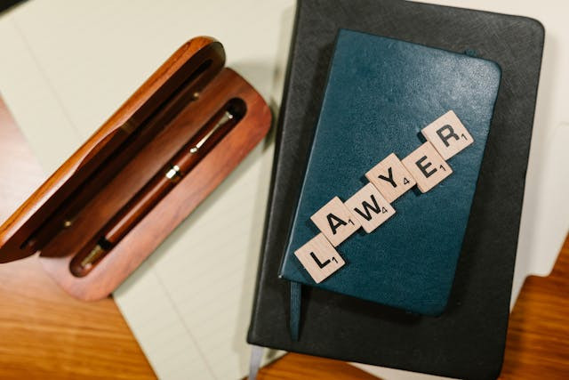Jurusan Hukum Kerja Apa. Foto hanya ilustrasi, bukan tempat sebenarnya. Sumber: Pexels/RDNE