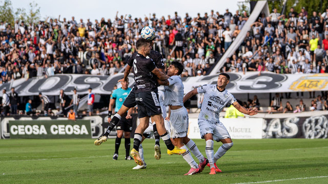Link dan cara nonton live streaming Monza vs Empoli. Foto hanya ilustrasi, bukan yang sebenarnya. Sumber: Pexels/Franco Monsalvo 